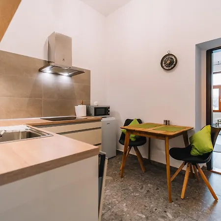 Apartament Modern Living In Centre *