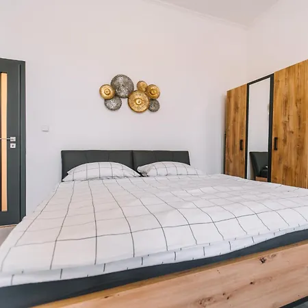 Apartament Modern Living In Centre *