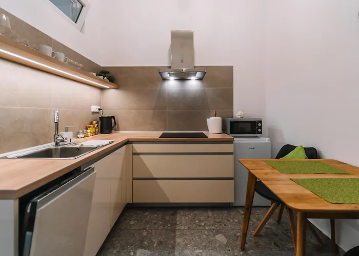 Modern Living In Centre